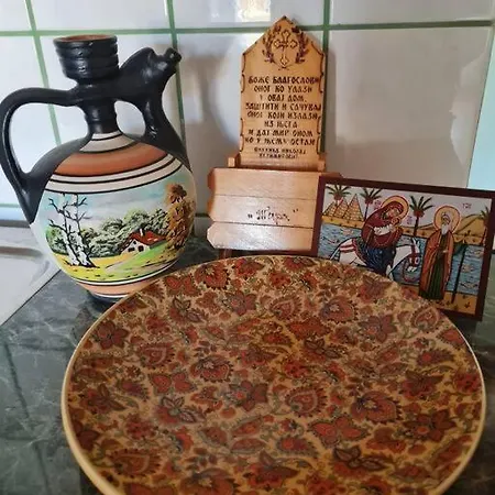 House With View Perucac